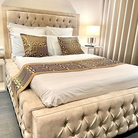 Staycity One Bedroom Luxury Apartment Londra Esterno foto