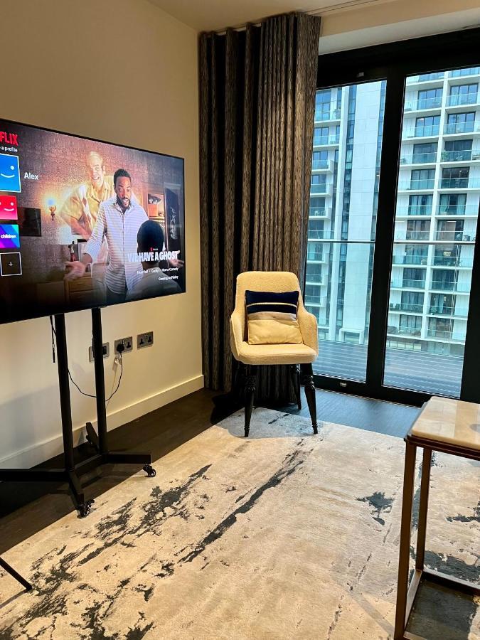 Staycity One Bedroom Luxury Apartment Londra Esterno foto